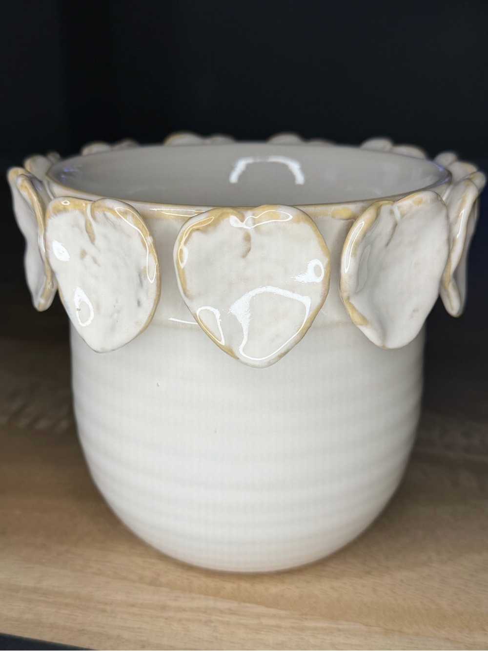 Creamy Off-White Ceramic Heart-Trim Decorative Planter